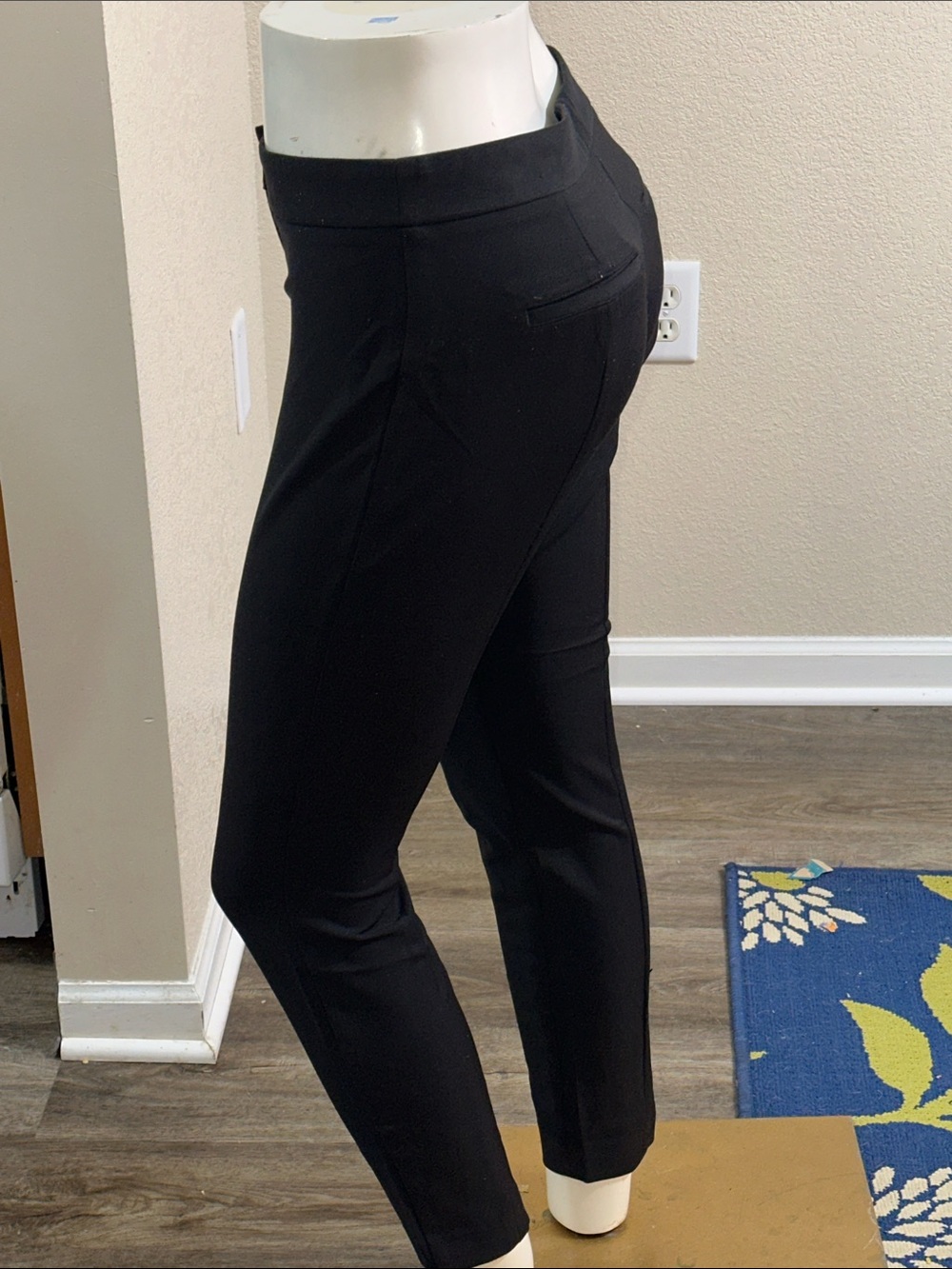 Express Black  Ankle Pants Size 8R